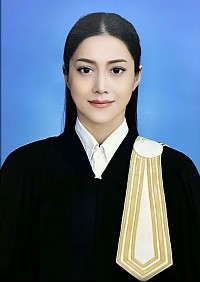 Lawyer Pinyaphat Jullapak 099 152 4195